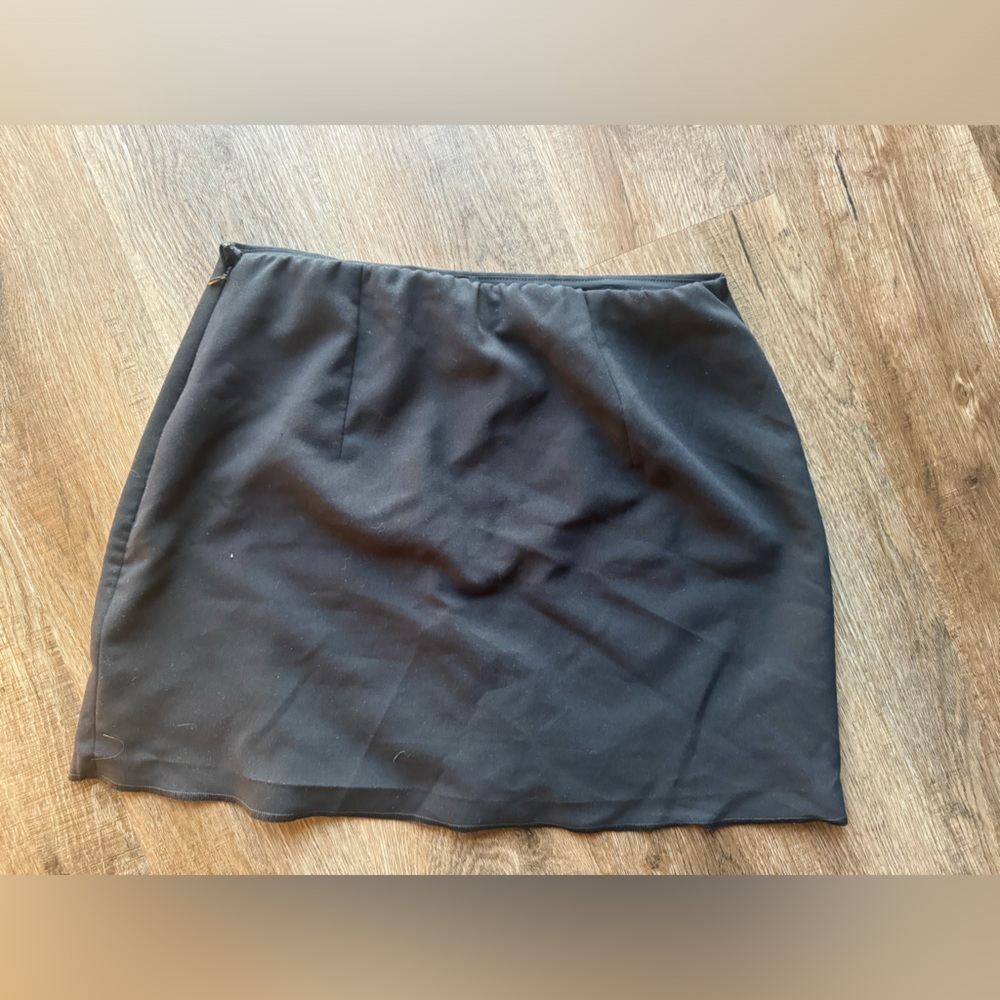The A&F Scarlett Mini Skort (Needs Repair)